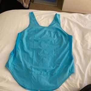 Lululemon size 4 tie back singlet shirt